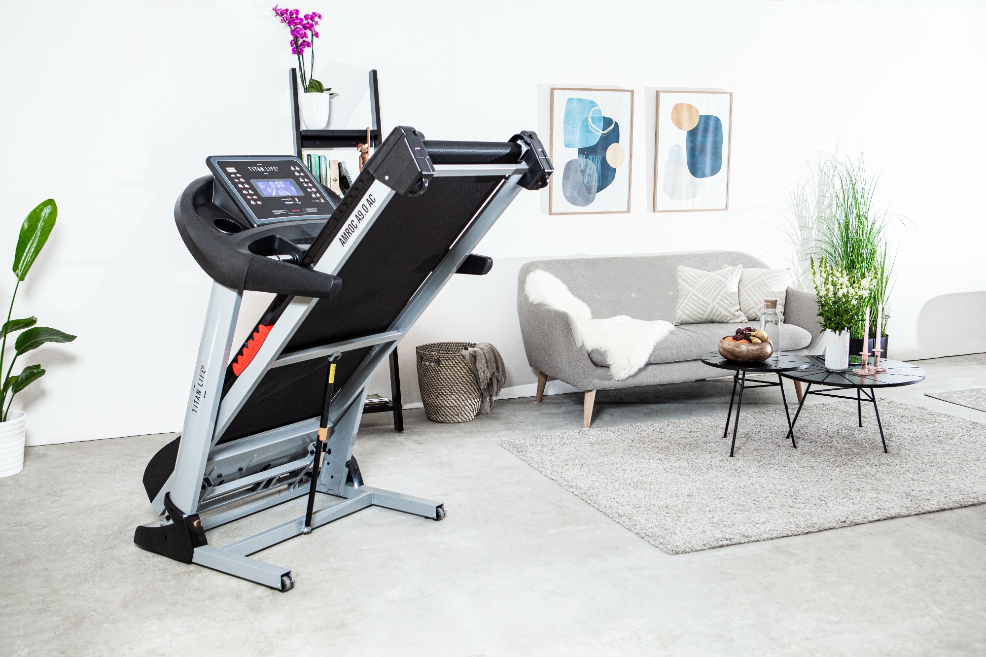 TITAN LIFE Treadmill Amroc AC 9.0 